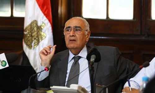 وزير الزراعة يعتمد تسجيل 47 صنف من بذور الخضر