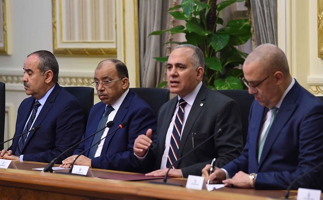 وزير الري يشرح جهود الوزارة لمواجهة الأمطار الغزيرة المتوقعة غداً