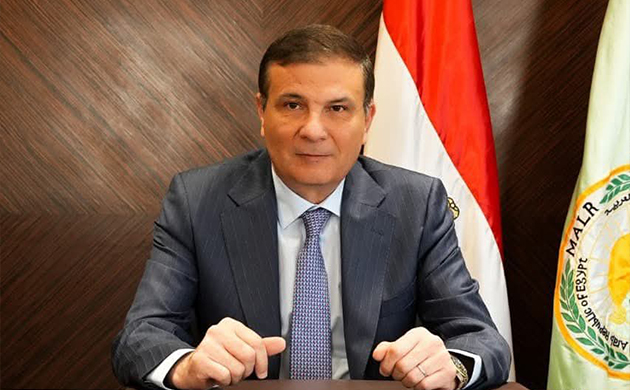 وزير الزراعة يقرر مد فترة صرف أسمدة الموسم الشتوي حتى 7 أبريل
