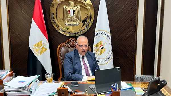 سويلم يبحث المشاركة المصرية في فعاليات 