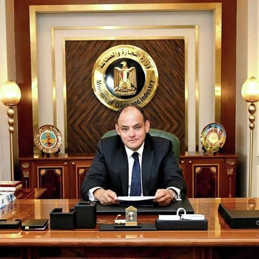 وزير التجارة يشارك في اجتماع لجنة الشراكة الصناعية في البحرين