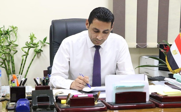السباعى : مزارع الانتاج تبدأ حصاد 3 الاف فدان