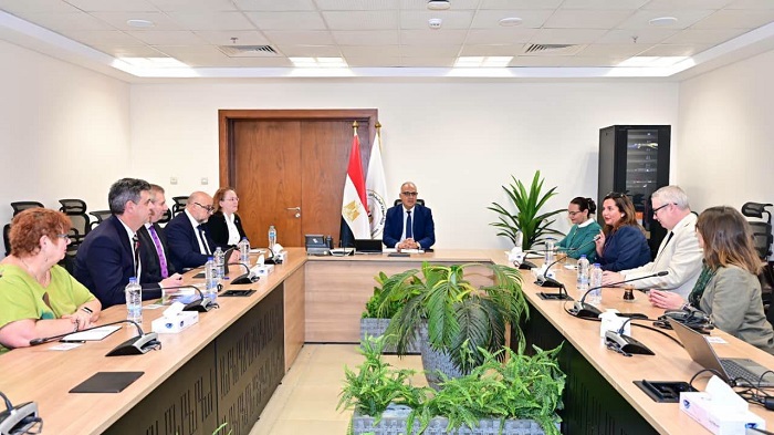  وزير الري يلتقي وفد التحالف العالمي لمستقبل الزراعة