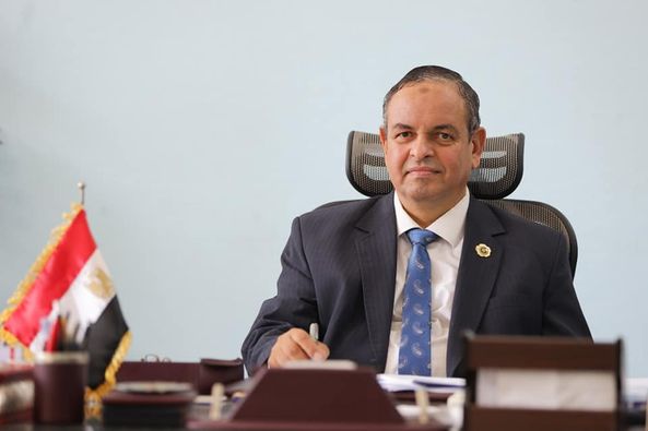 الشحات الغتوري رئيس مصلحة الجمارك